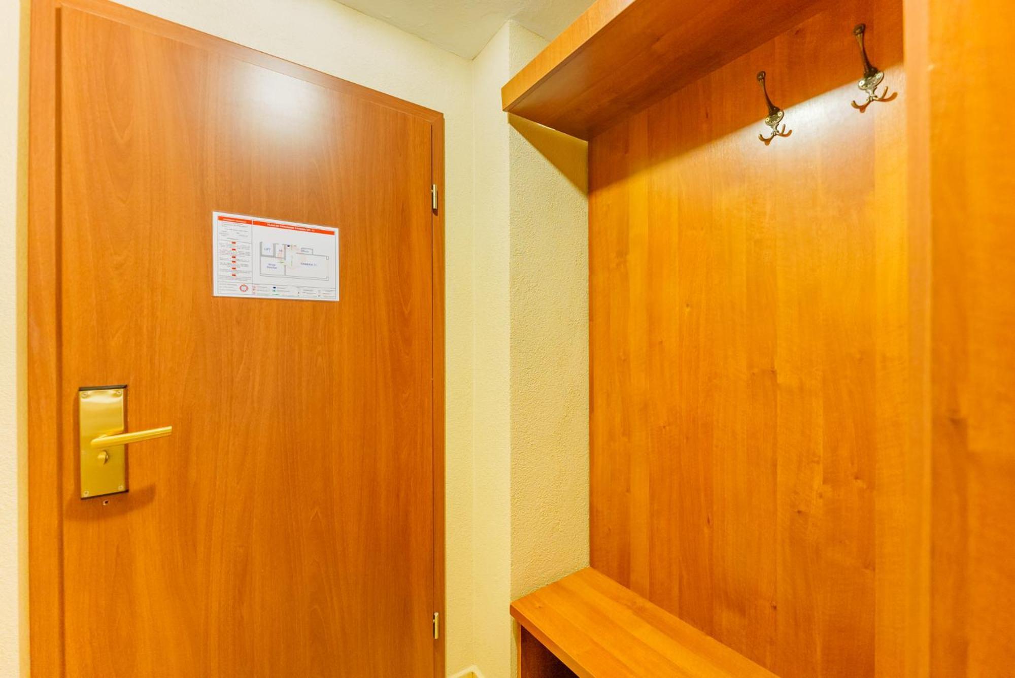 Hotel Crisana Arad Ngoại thất bức ảnh